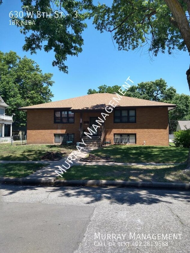 Building Photo - 630 W 8th St