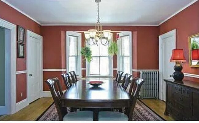 Foto del edificio - 112 Newtonville Ave