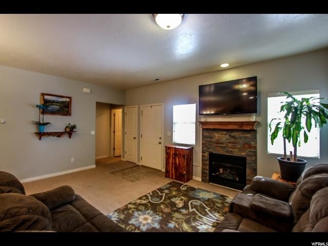 Building Photo - 664 S 410 E