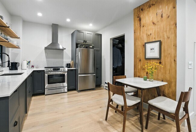 Foto del edificio - 199 Upland Farm Rd