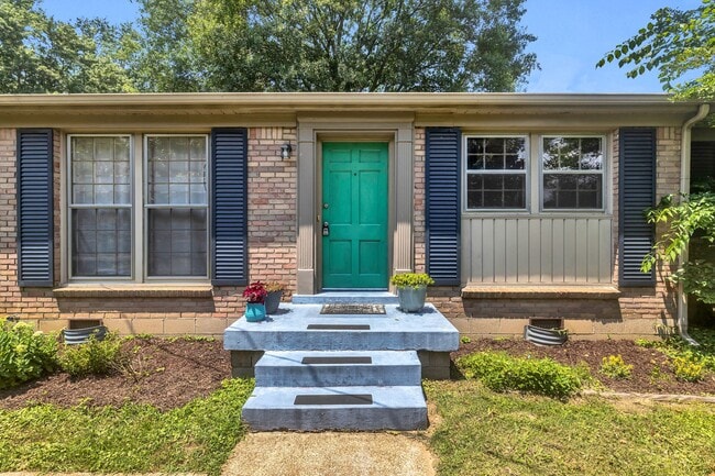 Building Photo - 4815 Danby Dr