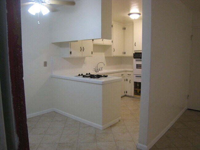 Building Photo - 4453 Rosebud Ln