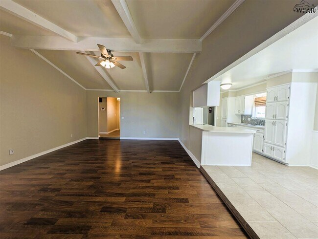 Foto del edificio - 5205 Pebblestone Dr