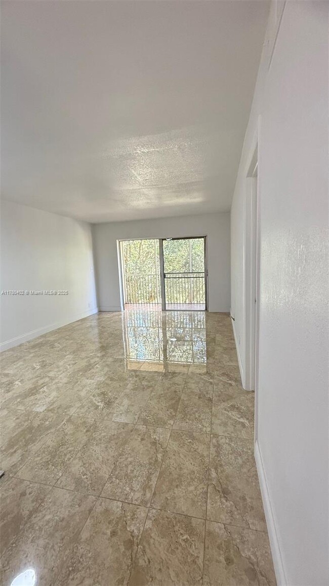 Building Photo - 8400 Lagos De Campo Blvd