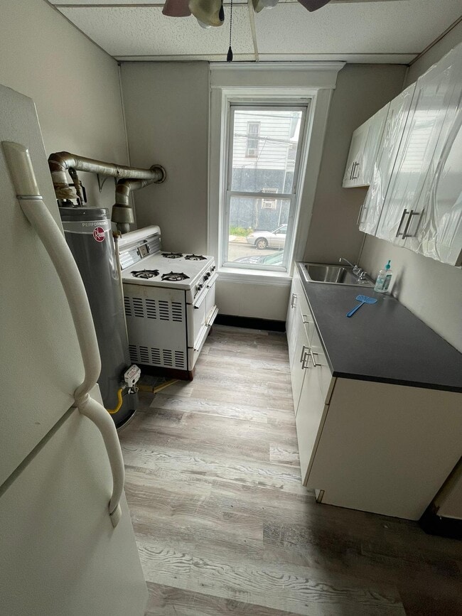 Building Photo - 489 Kennedy Blvd