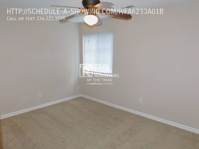 Building Photo - 3 Bedroom/2.5 Bath Greensboro Home with Fe...