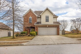 Building Photo - 124 White Oak Trace