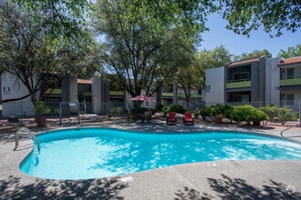 Building Photo - Saguaro Villas