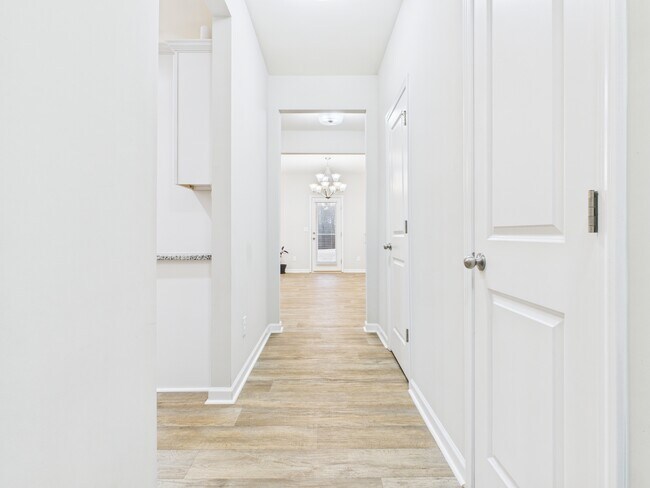 Foto del edificio - 5939 River Mdw Ct