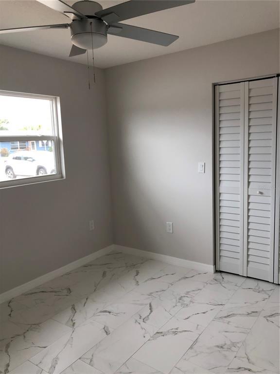 Foto del edificio - 345 Parkland Ave