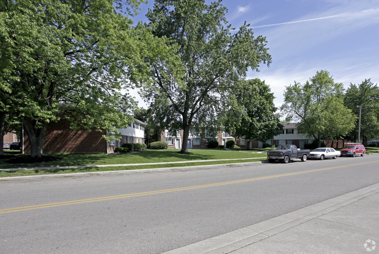 Foto del edificio - 4984-5006 Medfield Way