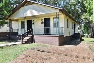 Building Photo - 2110 Keith St