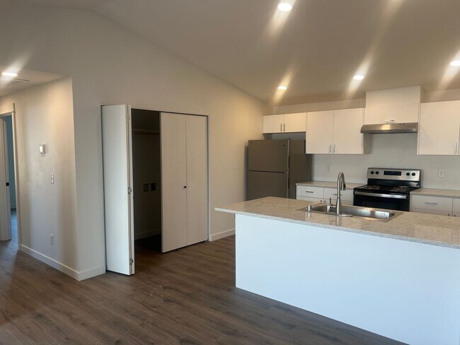 Foto del edificio - 724 SE 135th Ct