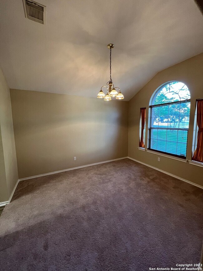 Foto del edificio - 2631 Concan St