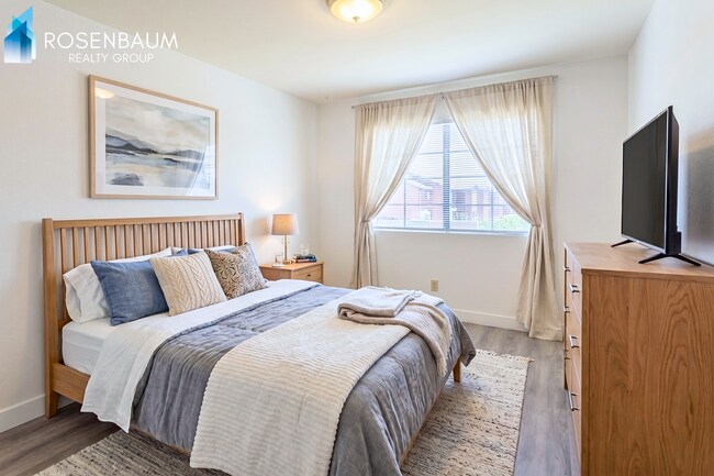 Foto del edificio - Gorgeous 5-beds, 3.5 baths 2-story home in the desirable Sandretto Hills community!