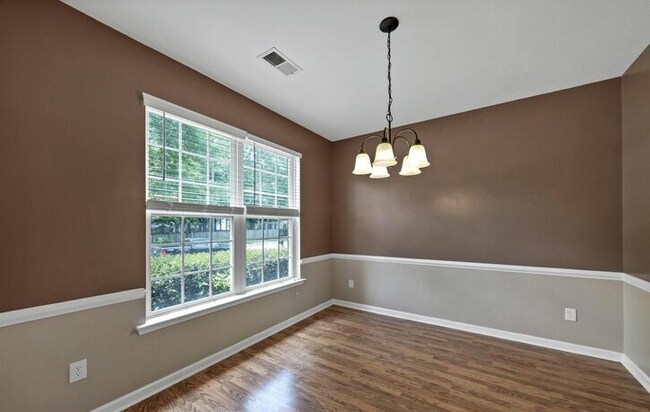 Building Photo - 325 Afton Ln