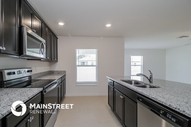 Building Photo - 1374 Brenway Dr