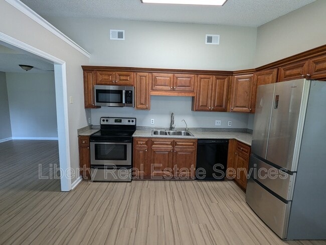 Building Photo - 628 Honey Ridge Ln