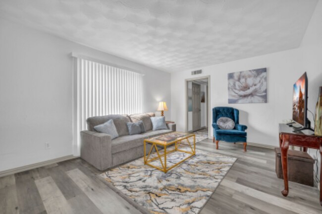 Foto del edificio - 5510 Reiger Ave
