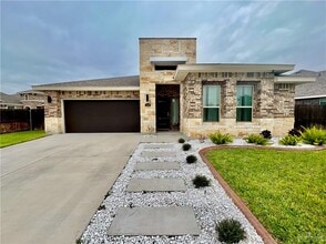 Building Photo - 5109 Lost Creek Ln