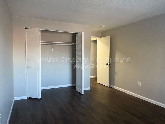 Building Photo - 818 Pine St