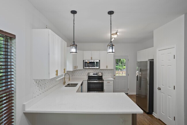 Foto del edificio - 139 Dahlia Ave NW