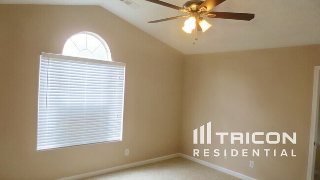 Building Photo - 7447 Edenberry Way