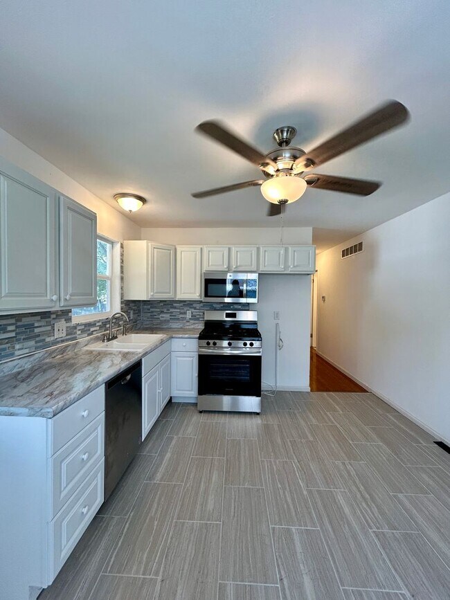 Foto del edificio - Charming 3 Bedroom in Florissant