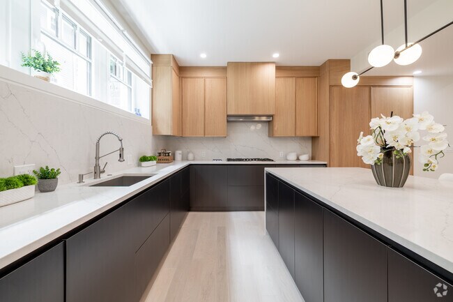 6 habitaciones, 5,5 baños - 335 m² - Cocina - 116 Columbia St