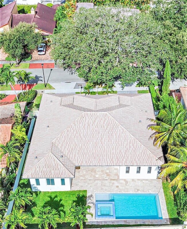 Foto del edificio - 16907 NW 83rd Plz