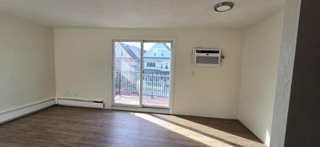 Photo - APTS in Everett, Malden, Chelsea & Boston