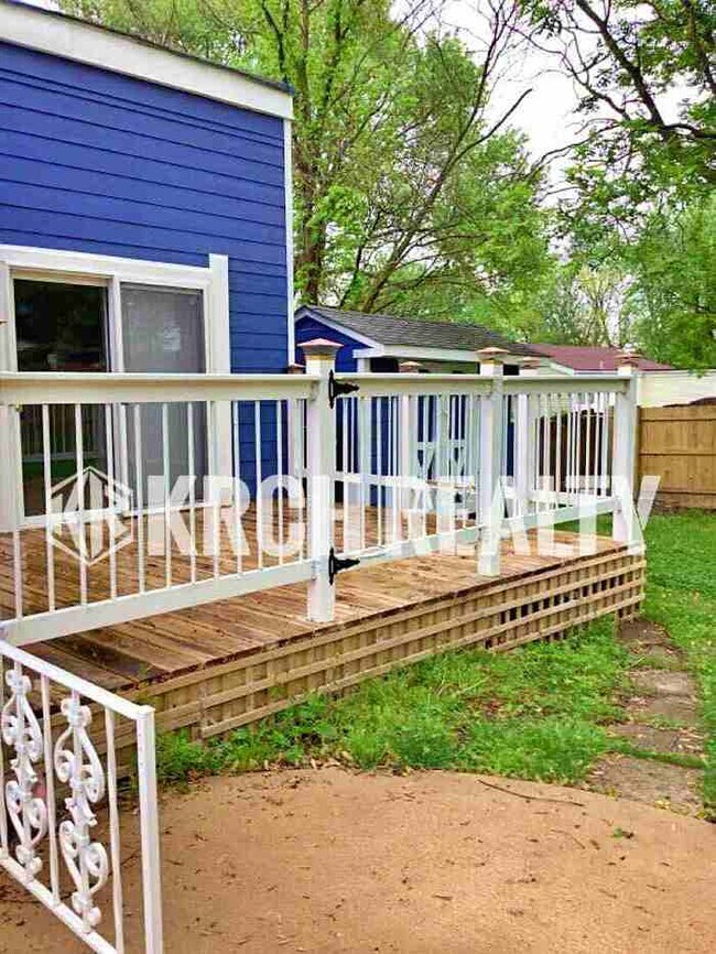 Building Photo - 3264 Green Pasture Dr