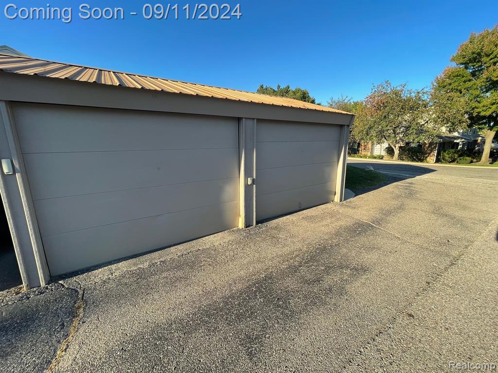 22375 Peach Tree, Novi, MI 48375 Condo for Rent in Novi, MI