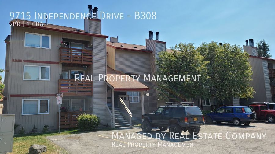 Primary Photo - Independence Park Third Story Condo w/ Garage