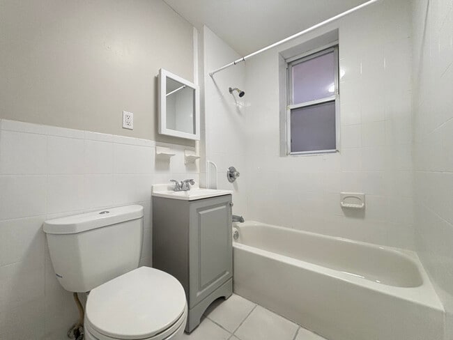 Photo - 328 61st St Apartment