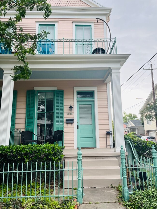 Building Photo - 1224 Soniat St