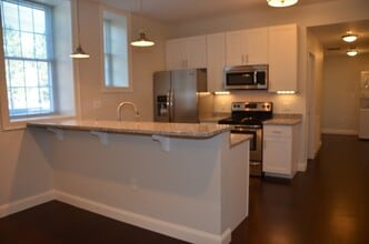 Building Photo - 6 Admirals Wy