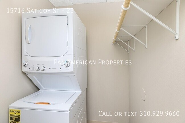 Foto del edificio - 15716 Saticoy St