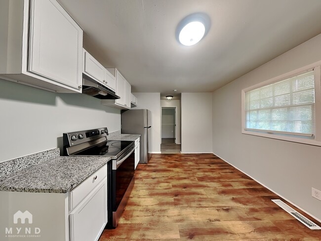 Building Photo - 4484 Bonnie Glen Ct
