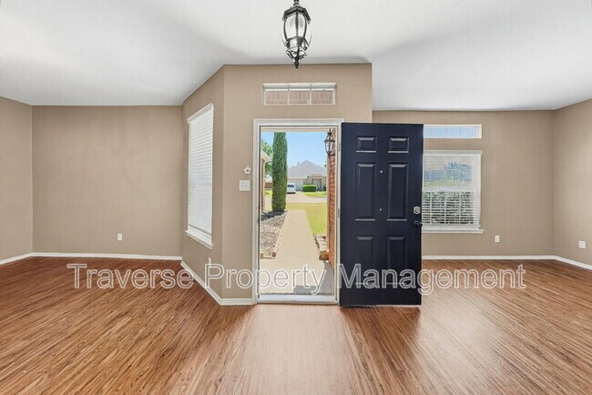 Building Photo - 5208 Novato Pl