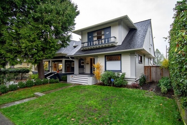 Foto del edificio - 1250 16th Ave E