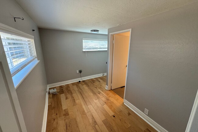 Foto del edificio - Spacious Colonial Heights Bungalow