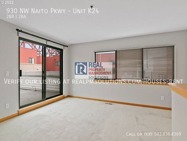 Foto del edificio - 930 NW Naito Pkwy