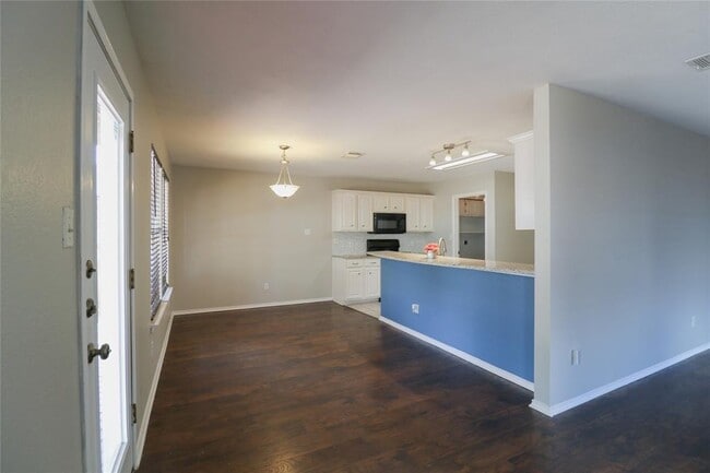 Building Photo - 3504 Mocha Trail