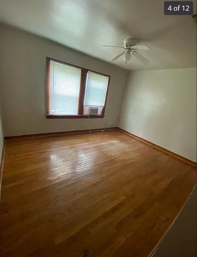 Foto del edificio - 4255 Woodlawn Ave