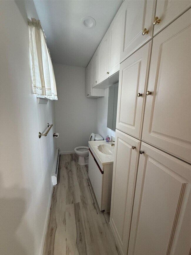 Foto del edificio - 1608 Cherry Hill Dr