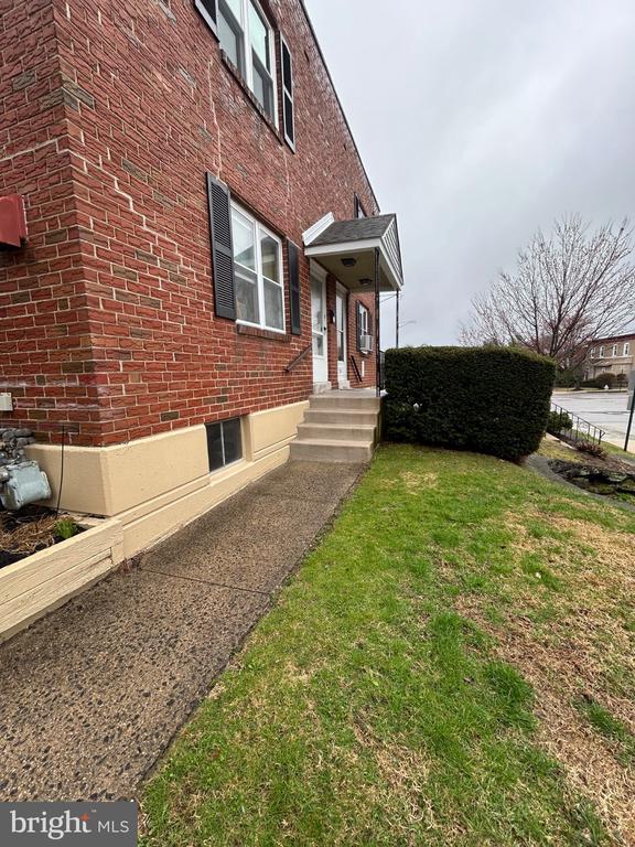 Foto del edificio - 3 E Park Rd