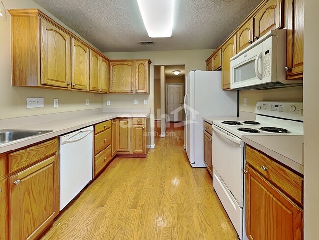 Foto del edificio - 273 Stone Meadow Ct