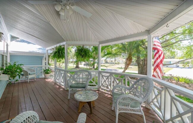 Building Photo - 1730 Padre Ln