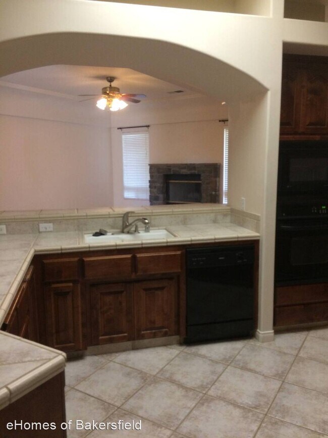Building Photo - 3 br, 2 bath House - 11104 Southwales Ct